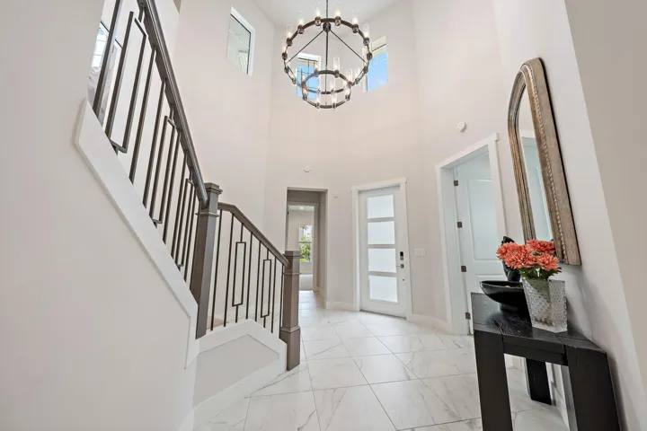 9338 Crestview Circle