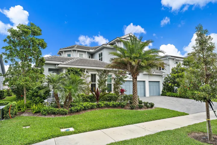 9338 Crestview Circle