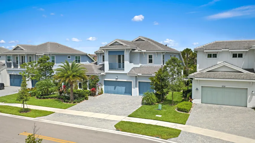9338 Crestview Circle