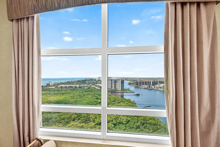 OCEAN & INTRACOASTAL VIEWS
