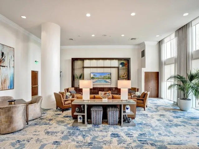 PARTY ROOM