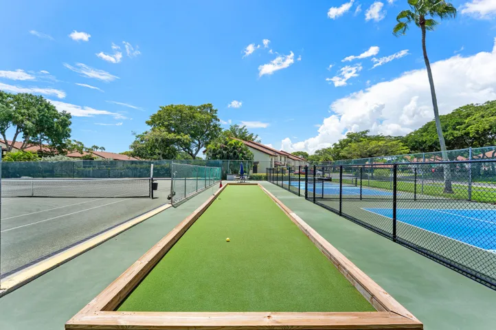 011-10755PalmLakeAvenue-BoyntonBeach-FL-