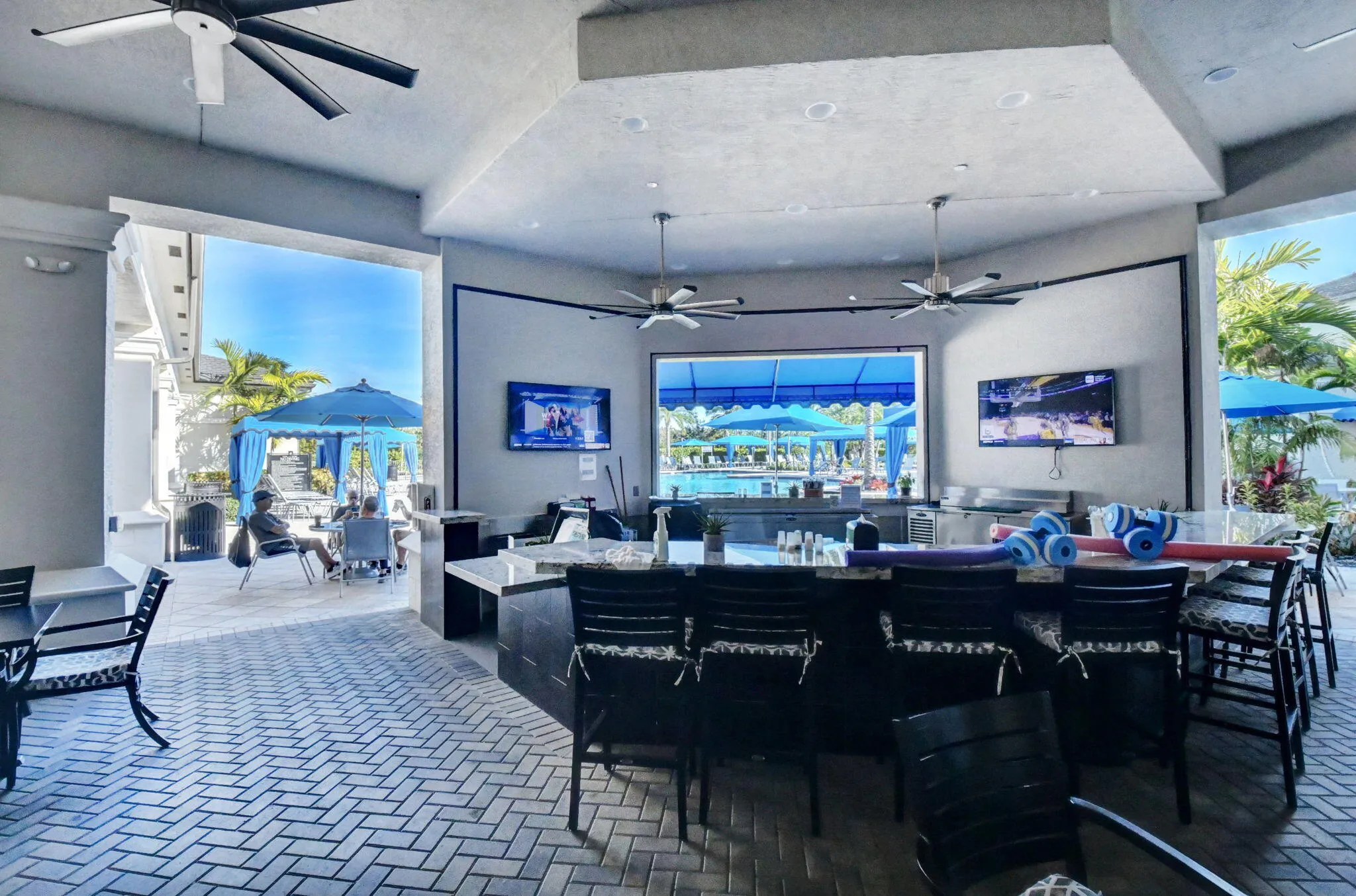 100-web-or-mls-090_valencia bay (35)