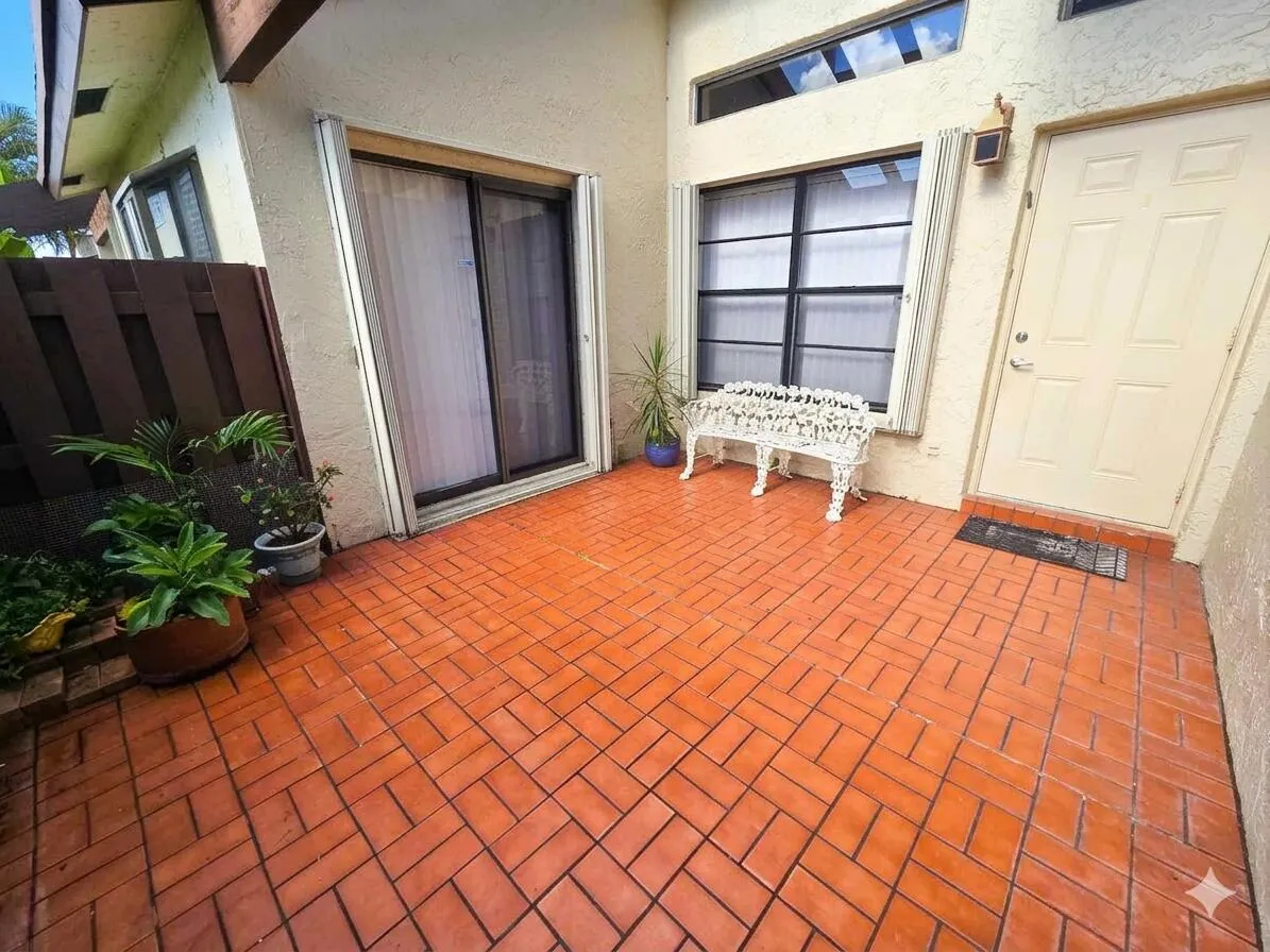 Private Courtyard