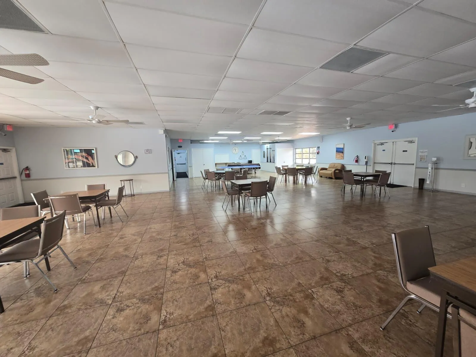 club house 4