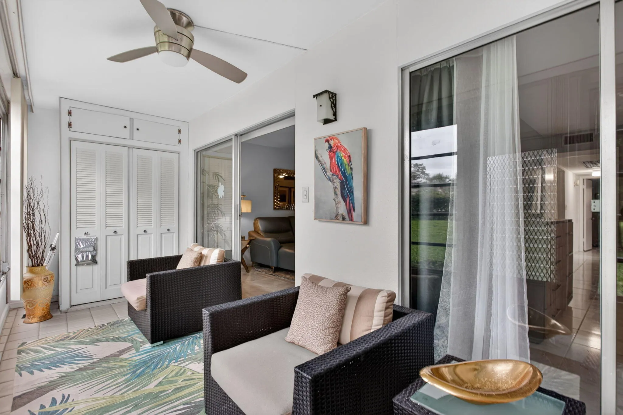 FLORIDA ROOM