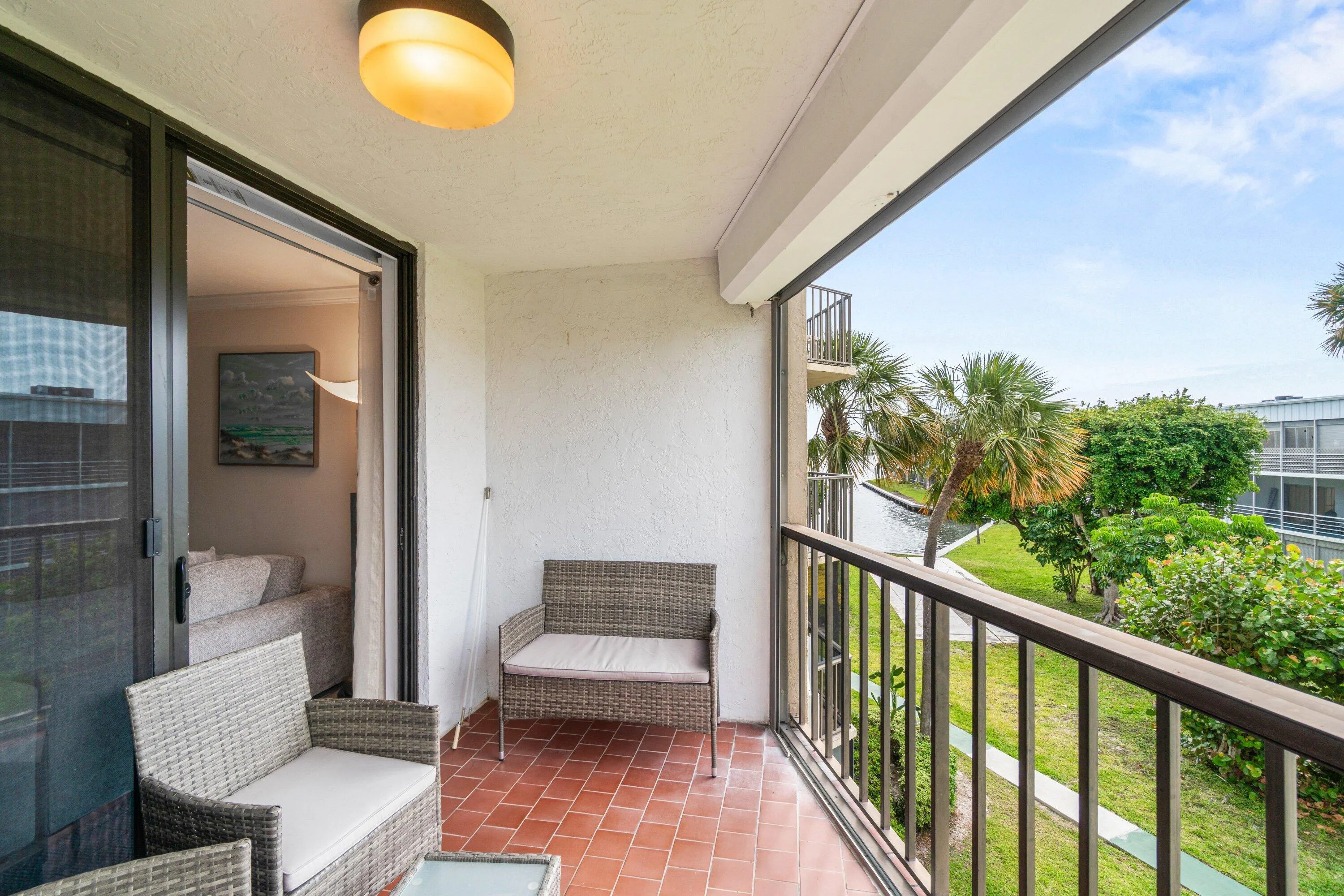 028-890NorthFederalHighway-311-LakeWorth