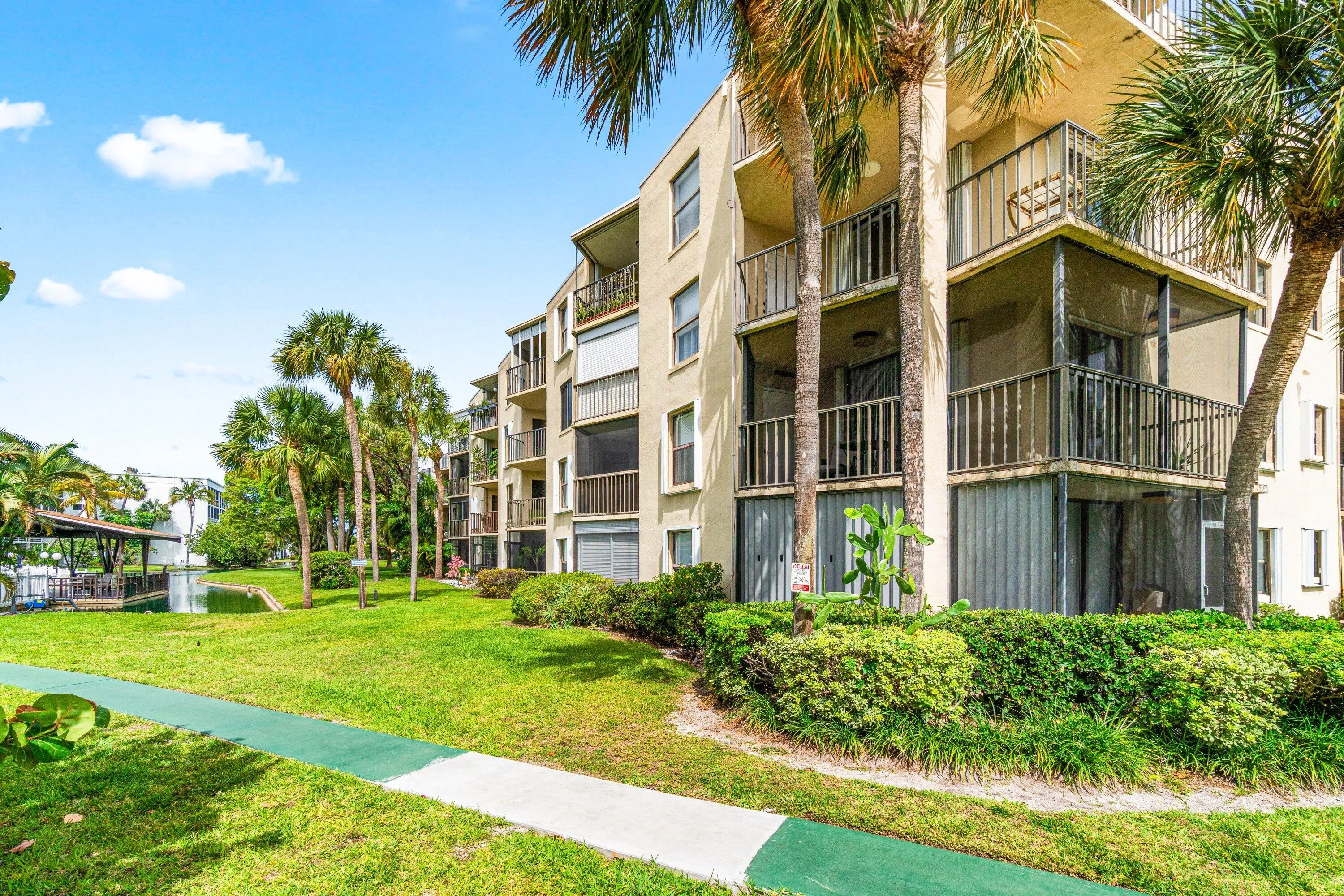 033-890NorthFederalHighway-311-LakeWorth
