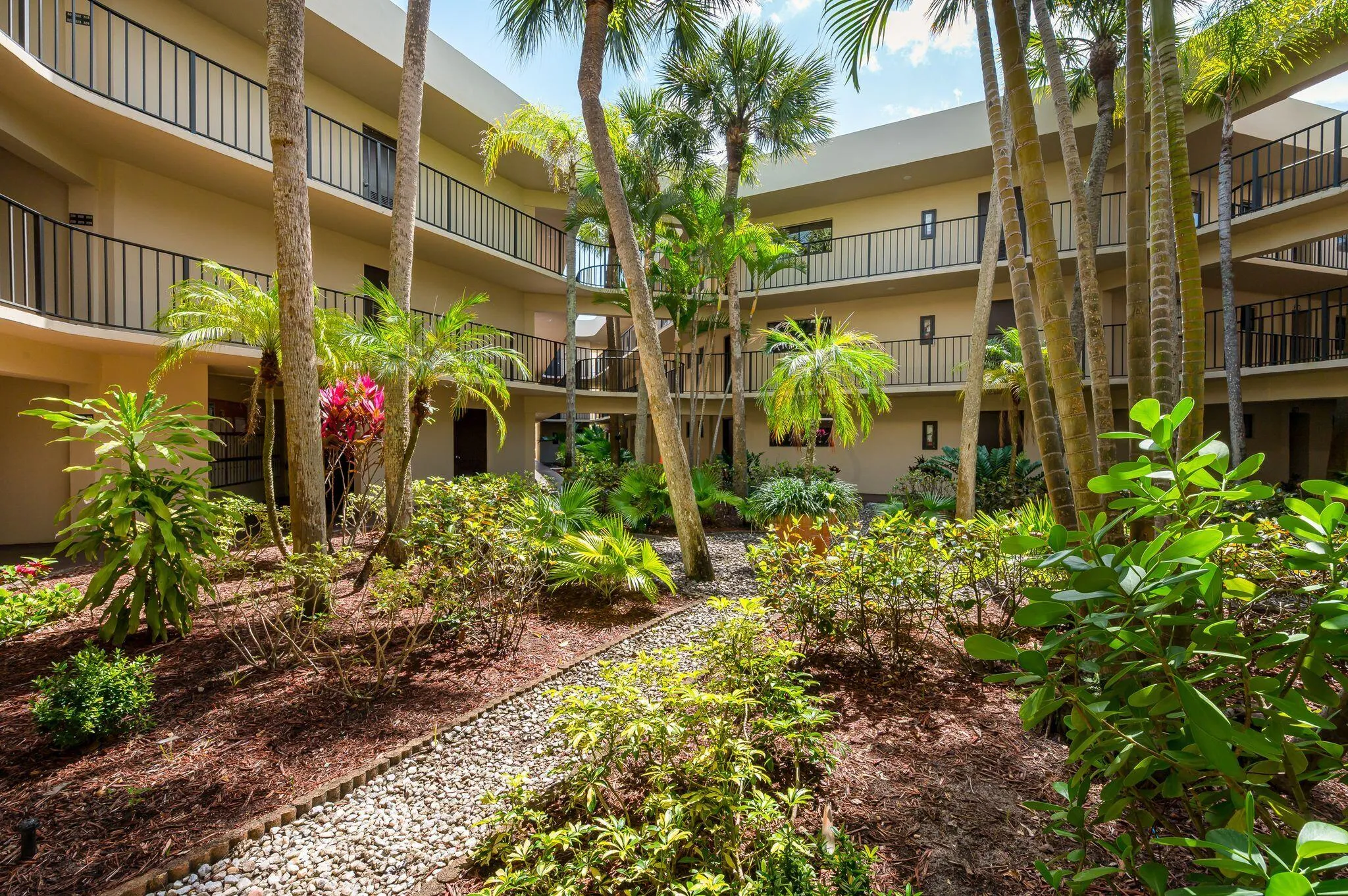 Courtyard bld