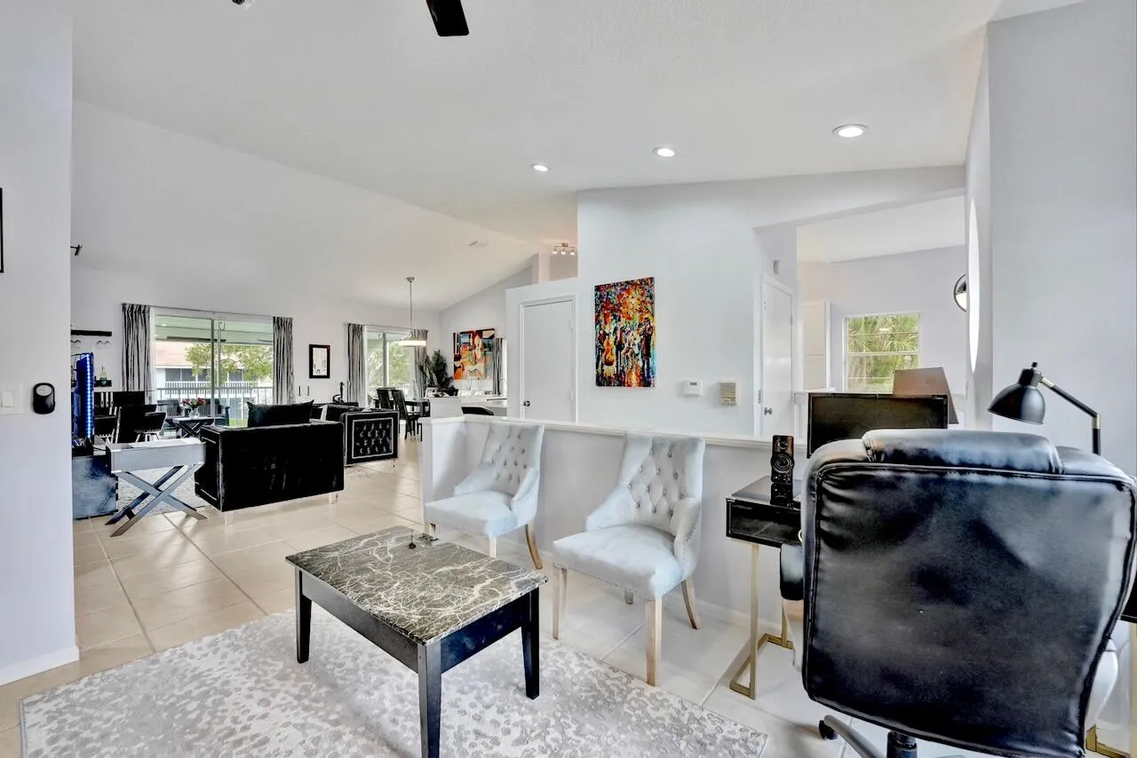 7669 Springwater - 18