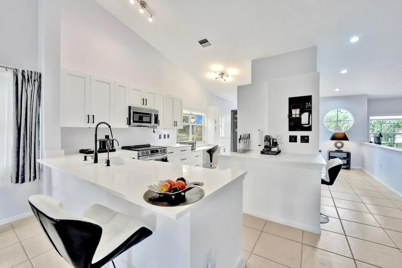 7669 Springwater - 31