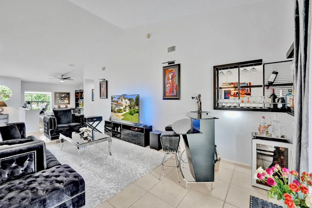 7669 Springwater - 23