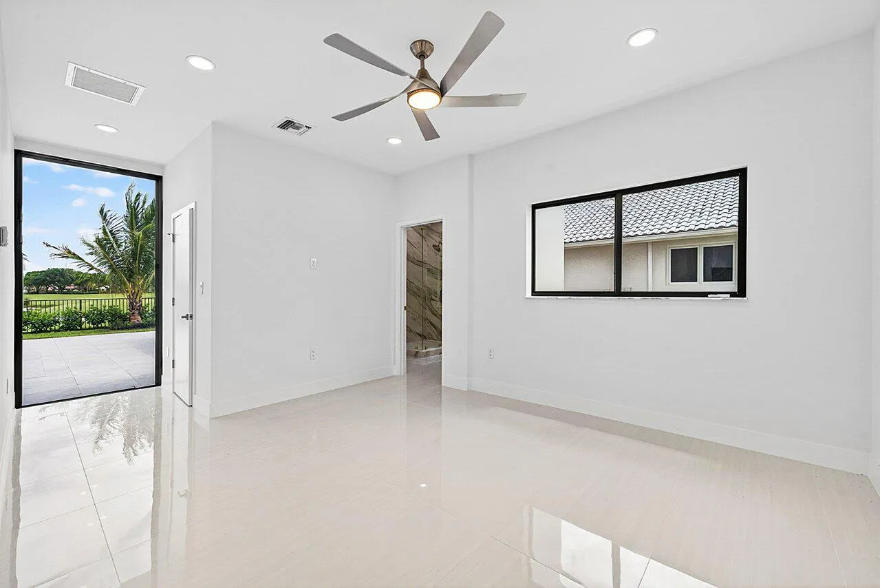 008-4887BocaireBoulevard