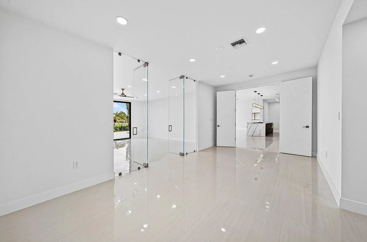 040-4887BocaireBoulevard
