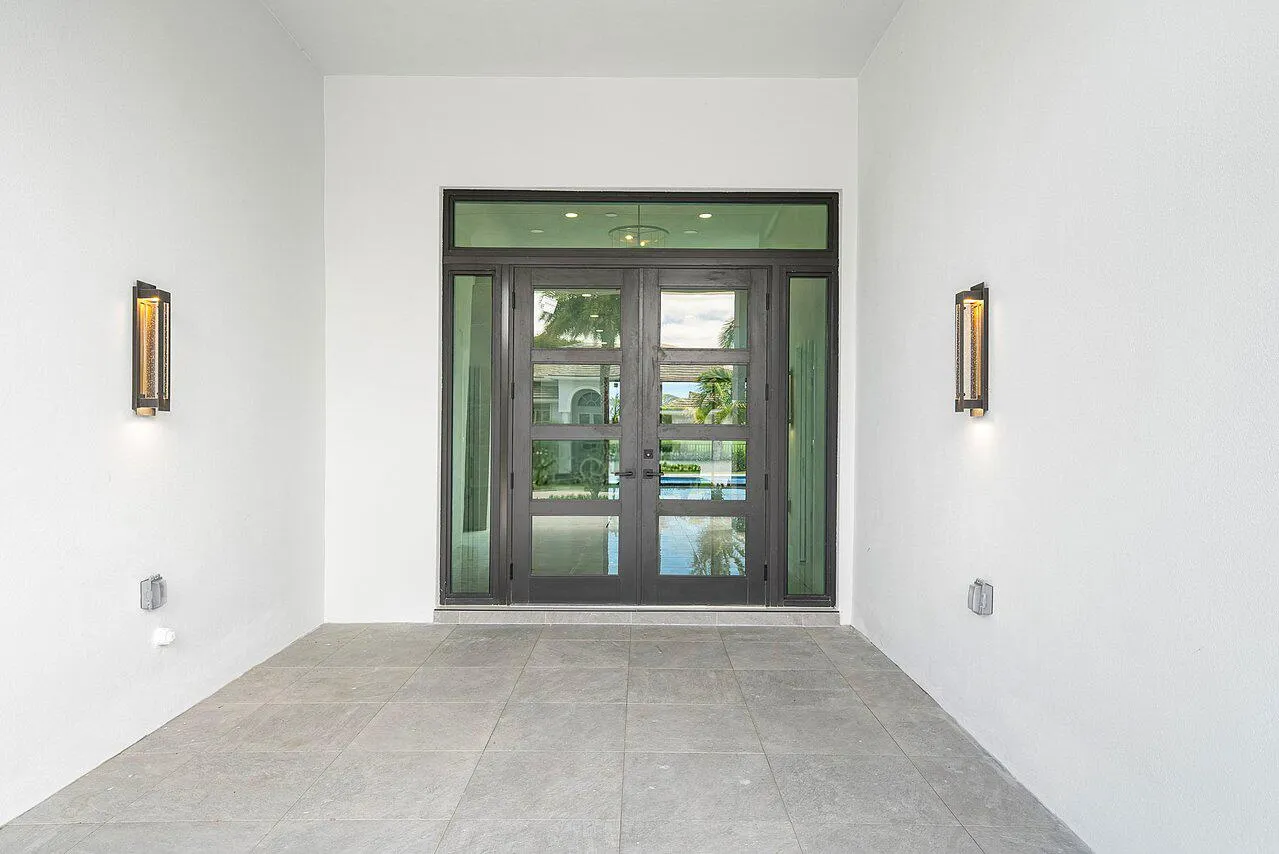 005-4887BocaireBoulevard