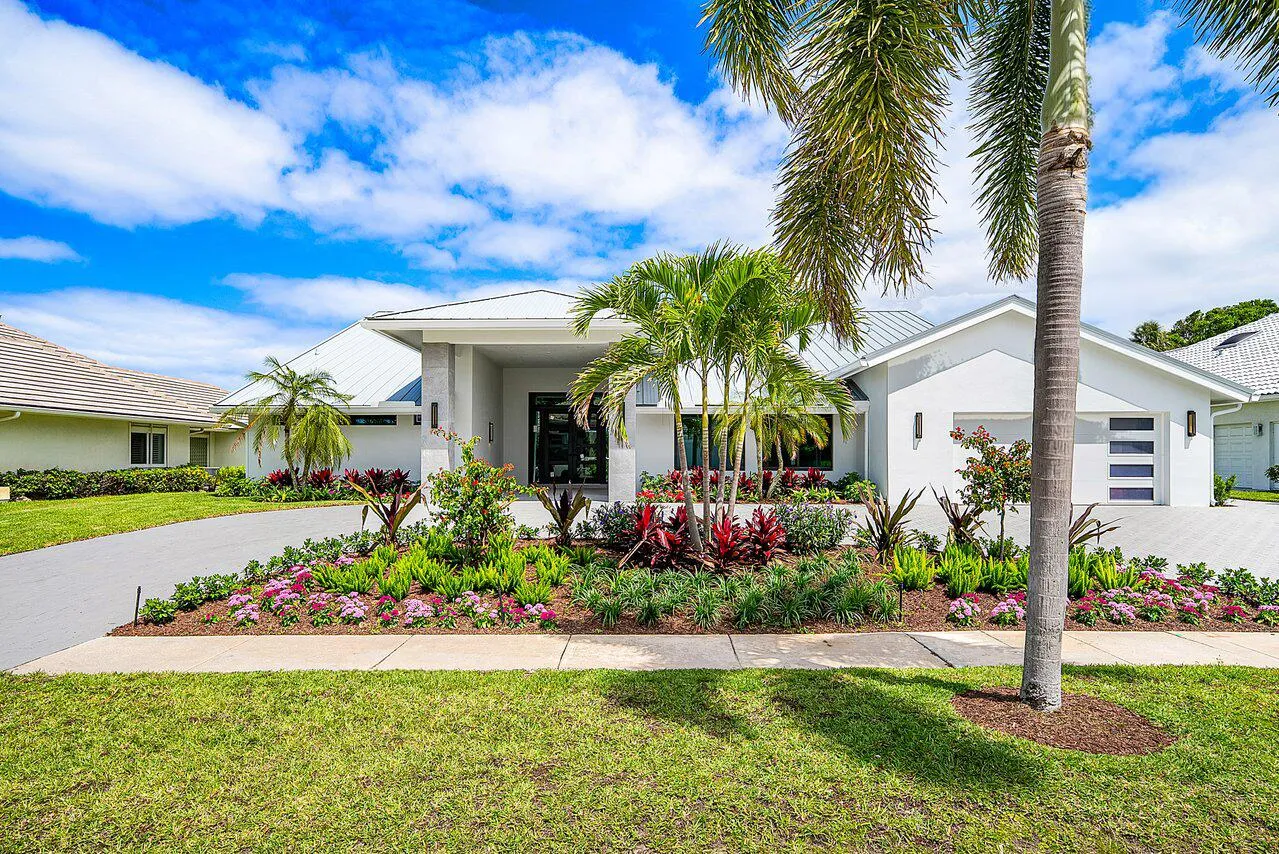 003-4887BocaireBoulevard