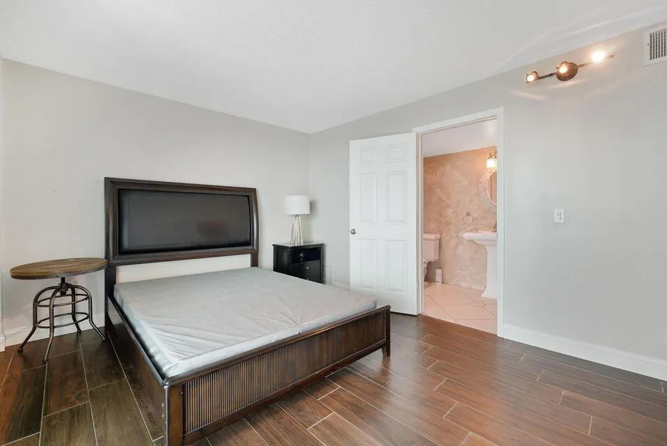 2 Bed 1