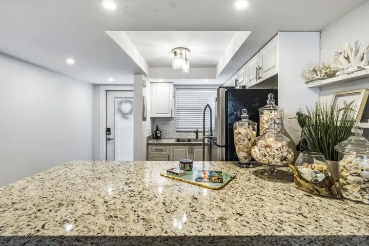 40 Isle of Venice Dr Fort-large-027-026-