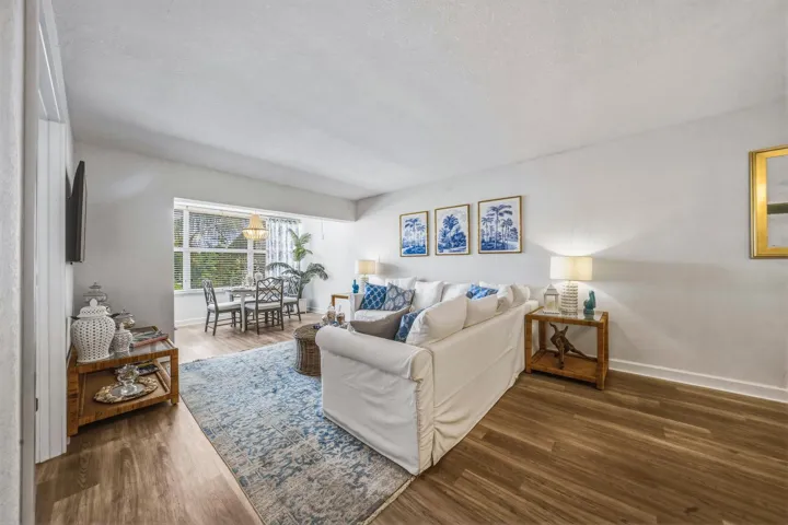 40 Isle of Venice Dr Fort-large-029-031-