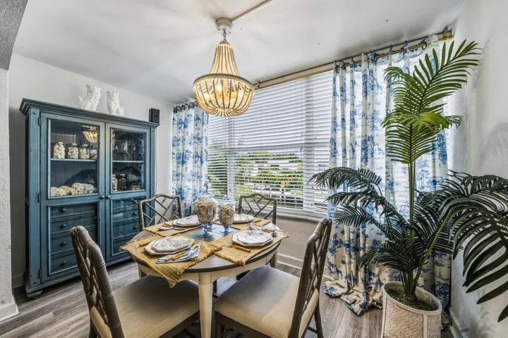 40 Isle of Venice Dr Fort-large-032-006-