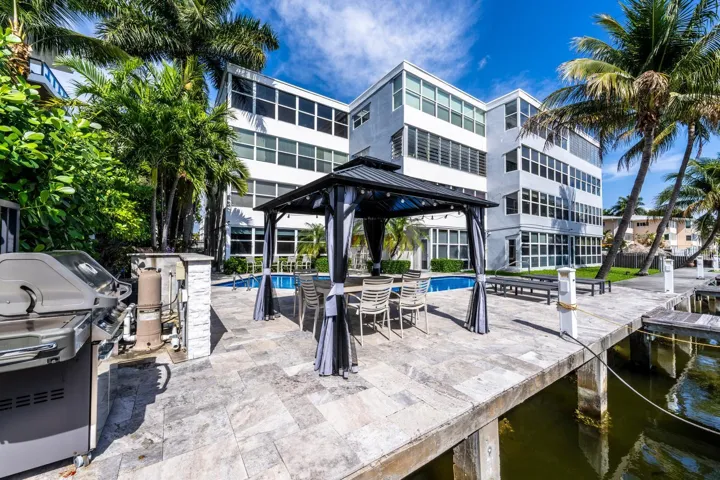 40 Isle of Venice Dr Fort-large-017-023-