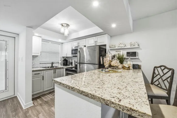 40 Isle of Venice Dr Fort-large-026-024-