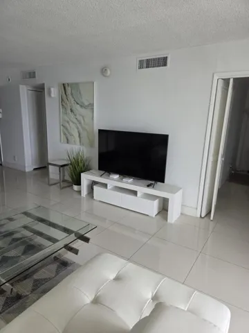 208 TV