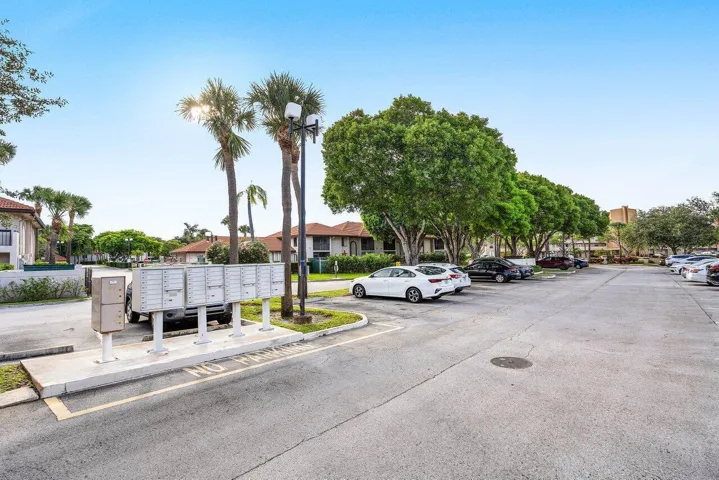 004-5200EastClubCircle-106-BocaRaton-FL-