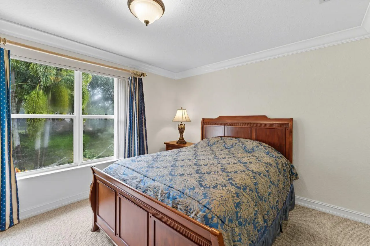 Property photo 40