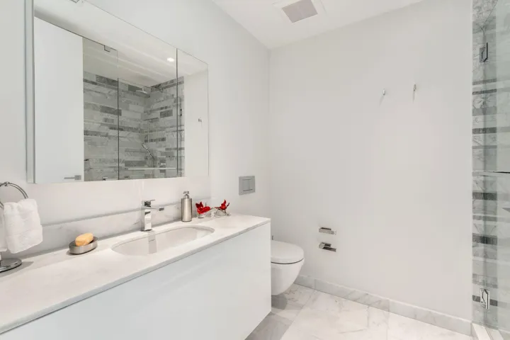 35_10201 Collins Ave_1oakstudio_30