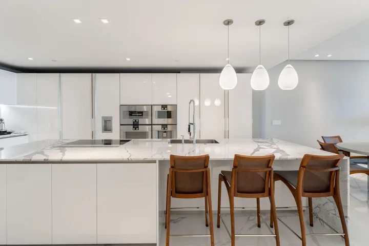 26_10201 Collins Ave_1oakstudio_16