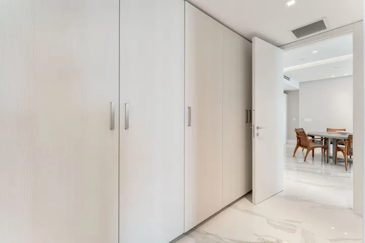 36_10201 Collins Ave_1oakstudio_19
