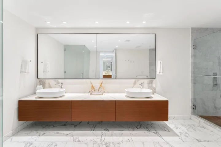 22_10201 Collins Ave_1oakstudio_27