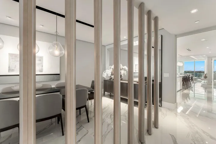 07_10201 Collins Ave_1oakstudio_09