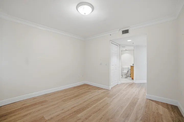 Bedroom1-B