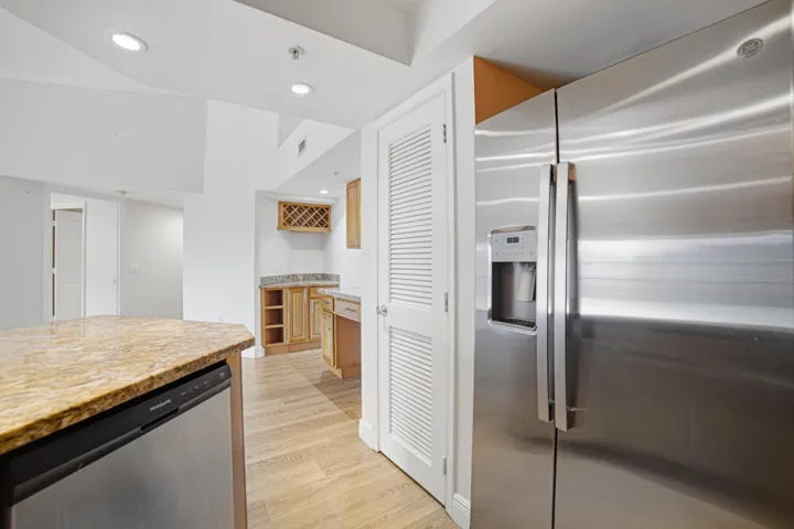 Kitchen-E