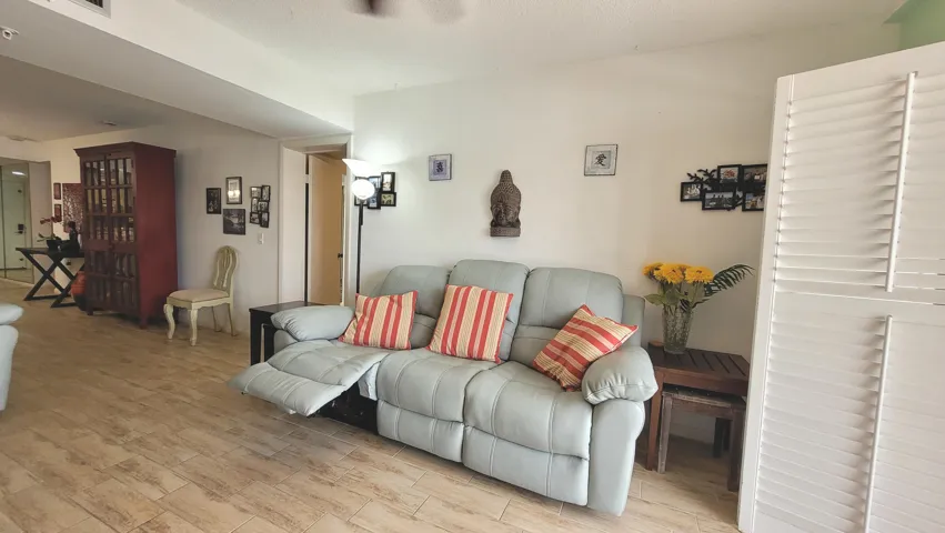 Recliner Sofa