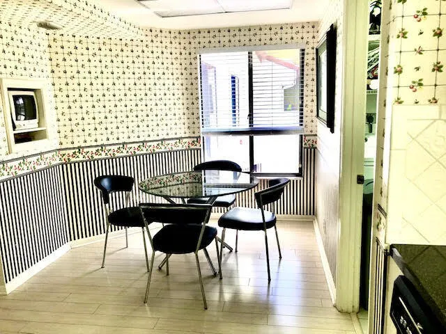 Kitchen Cafe