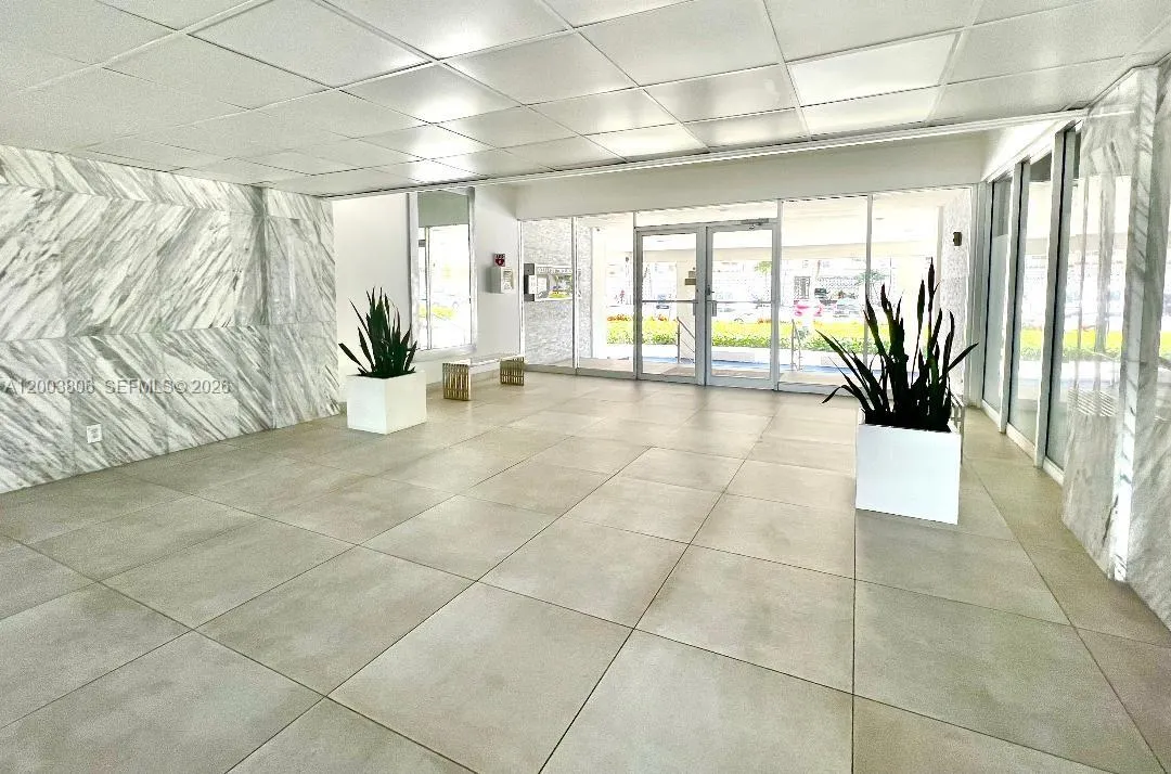 MAIN LOBBY