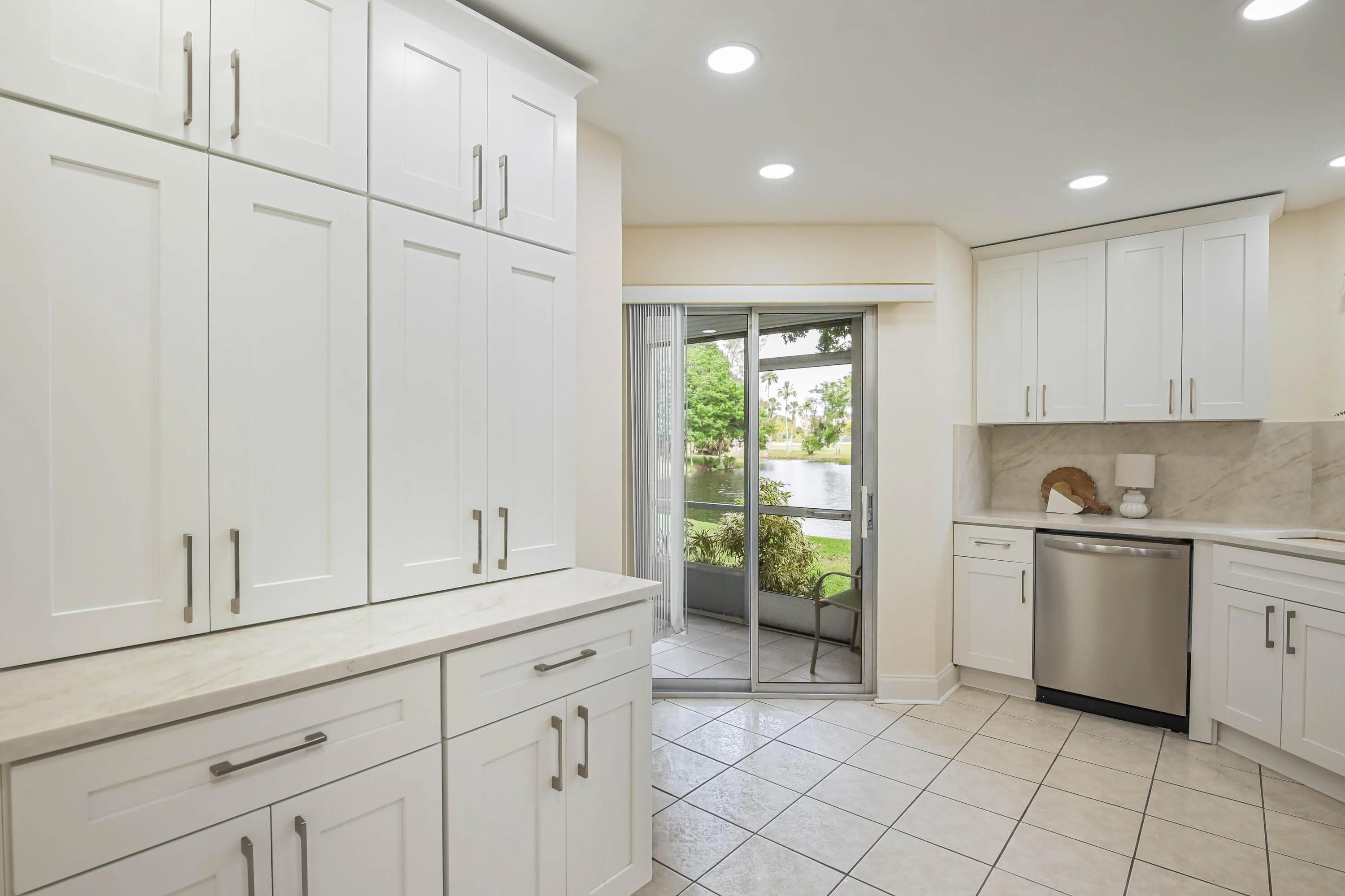 KITCHEN TO PATIO