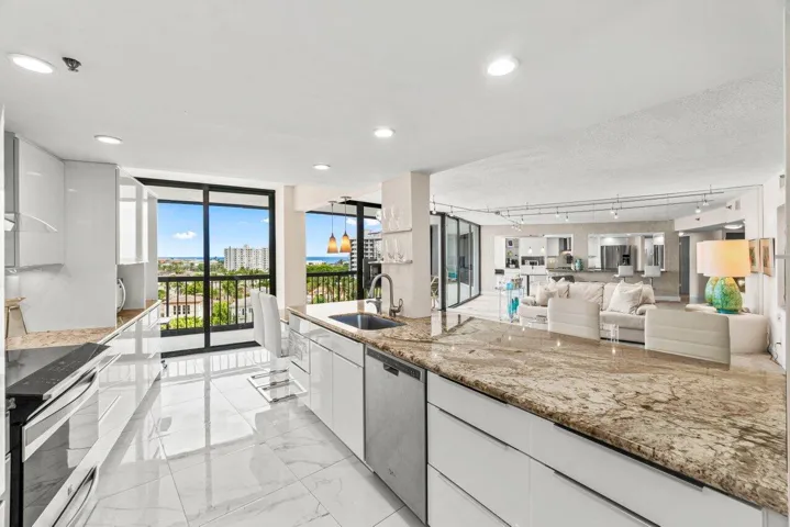 OPEN KITCHEN CONCEPT