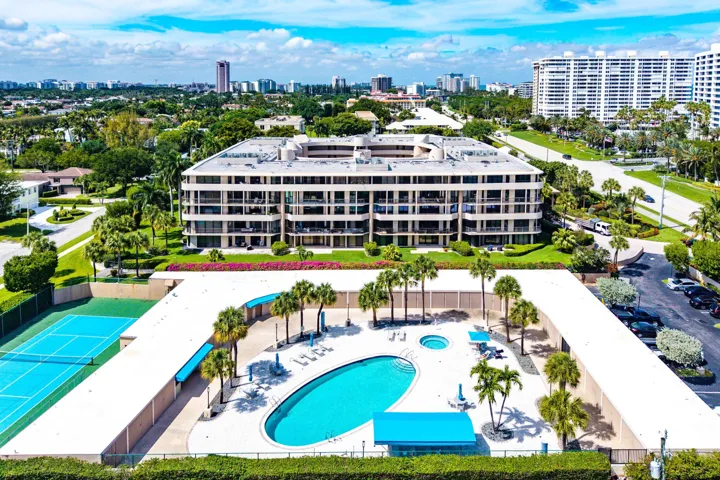 039-1401SouthOceanBoulevard-105-BocaRato