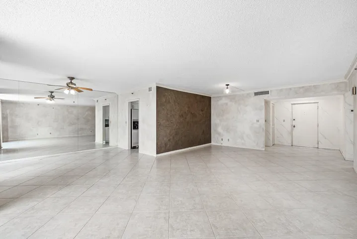 009-1401SouthOceanBoulevard-105-BocaRato