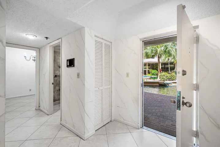 007-1401SouthOceanBoulevard-105-BocaRato