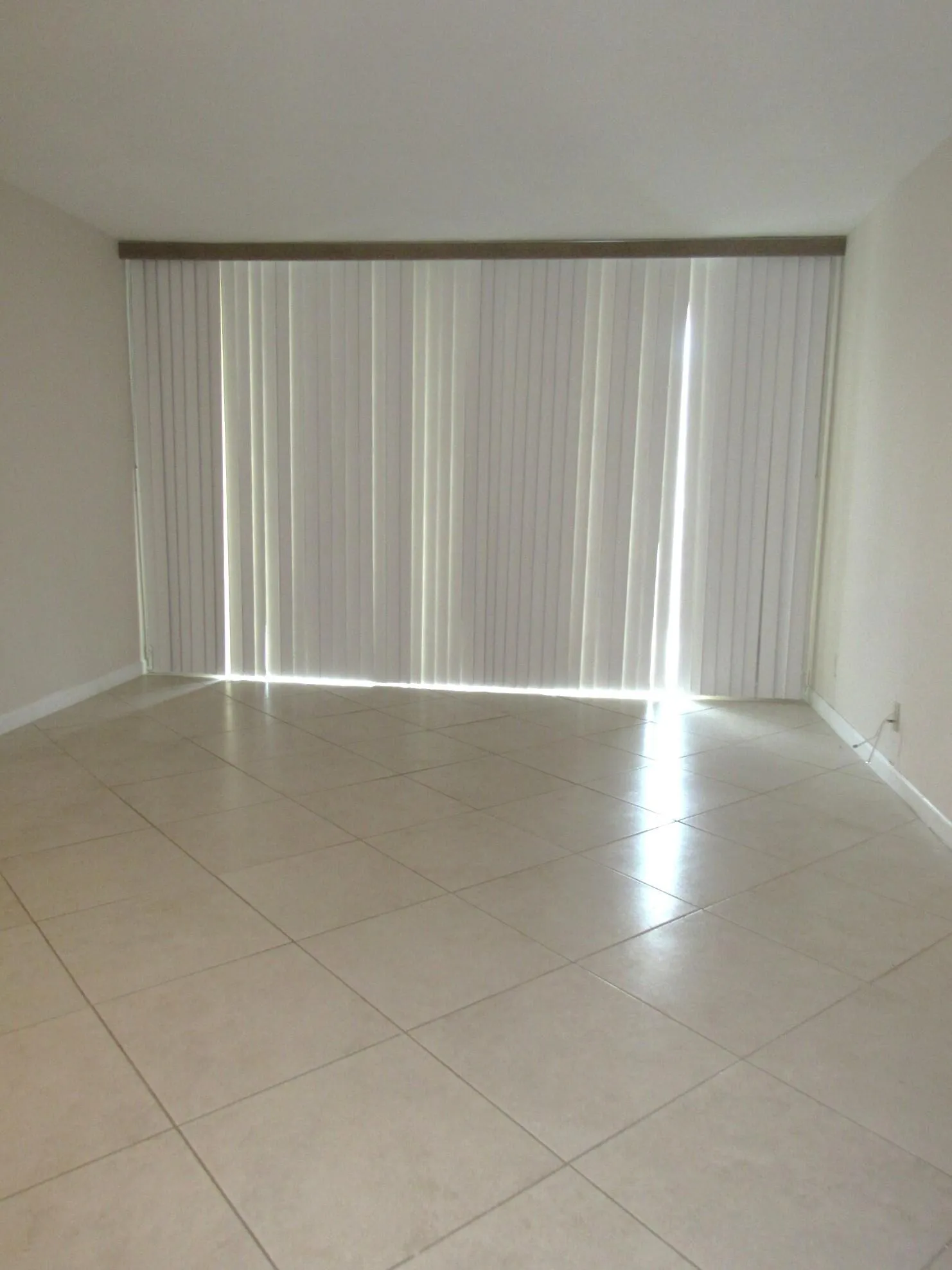 Living Rm- C