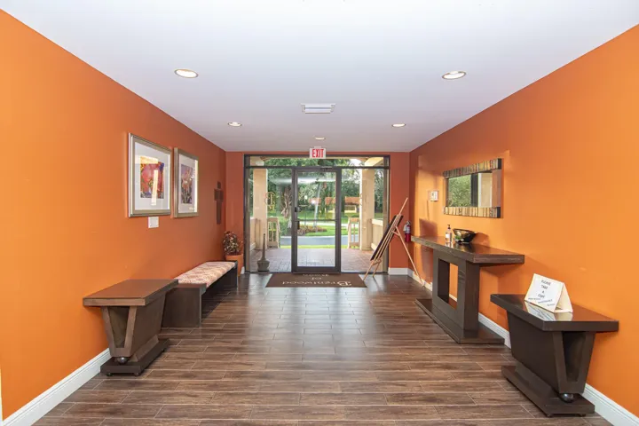 CLUBHOUSE ENTRANCE