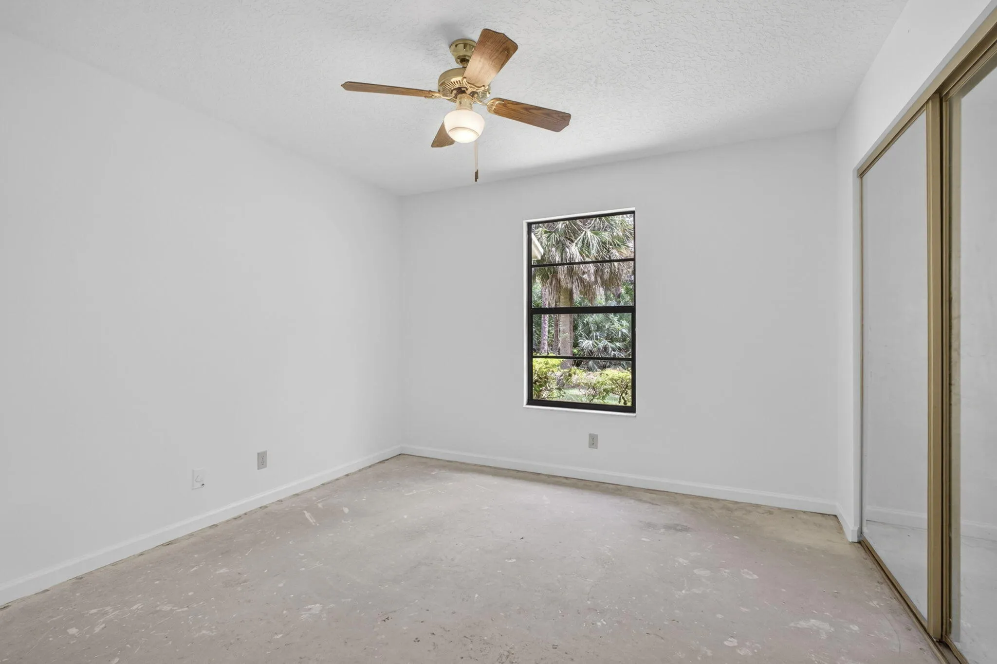 6045 Hall Blvd (36)