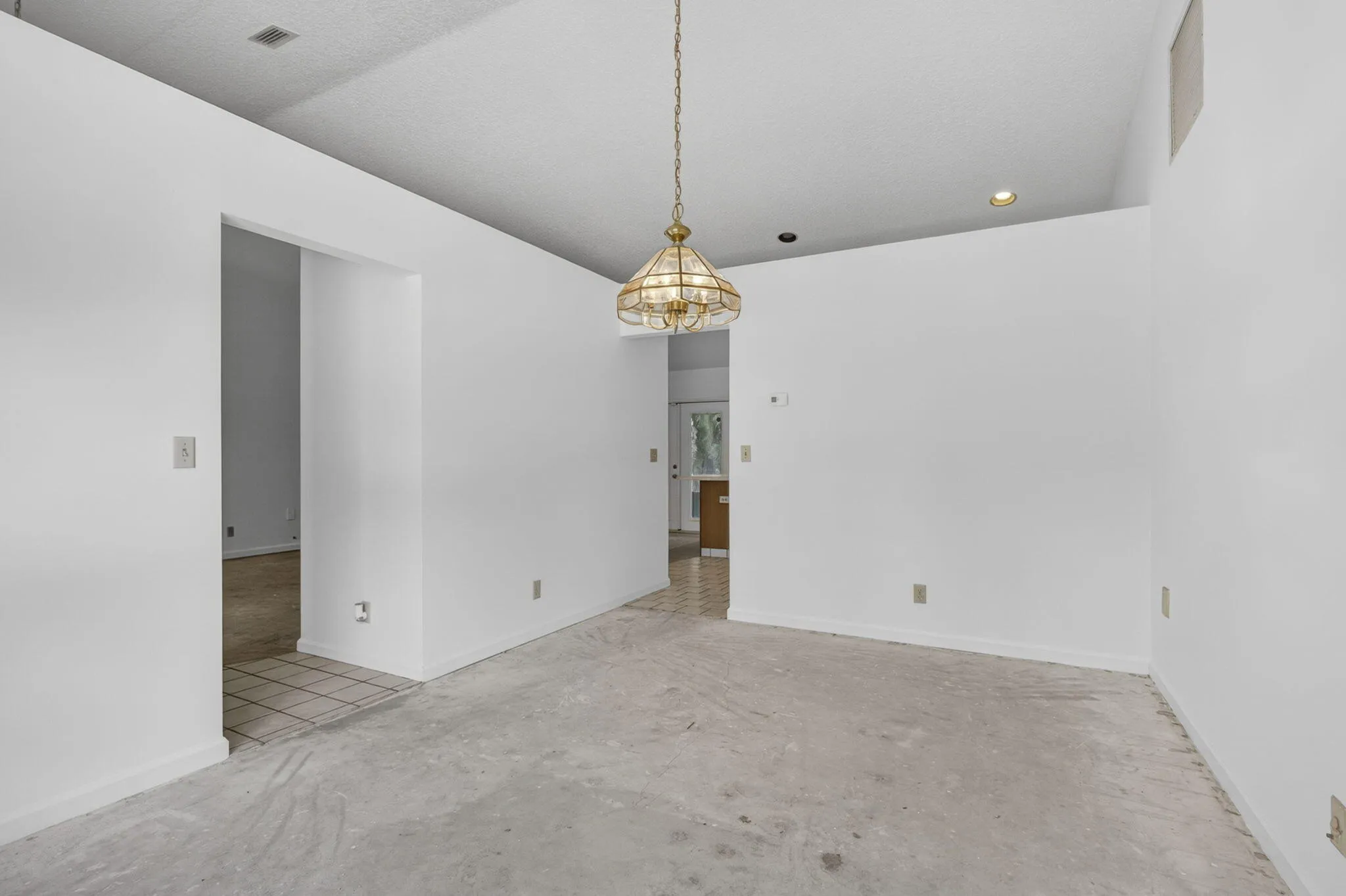 6045 Hall Blvd (34)