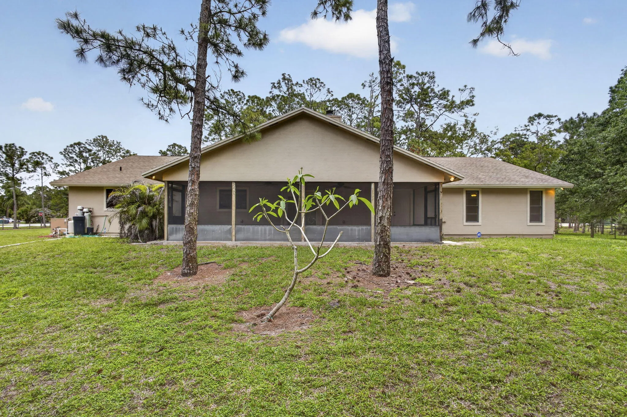 6045 Hall Blvd (60)