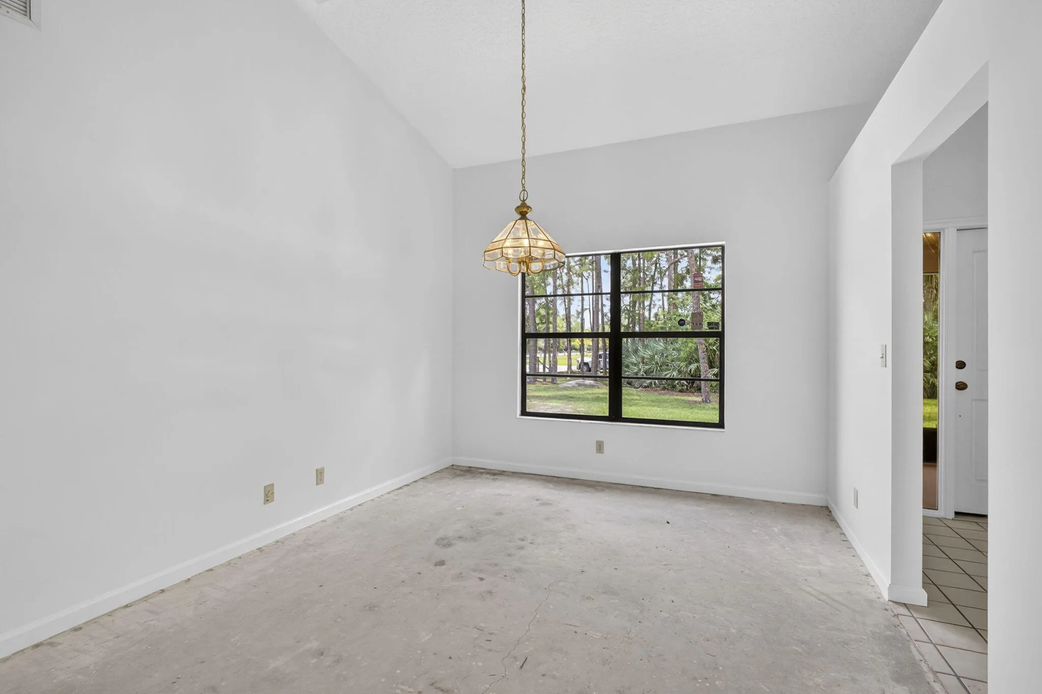 6045 Hall Blvd (33)